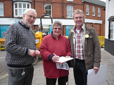 Whitchurch residents have been eager to sign County Councillor John Wall's petition to keep Whitchurch Sorting Office open.